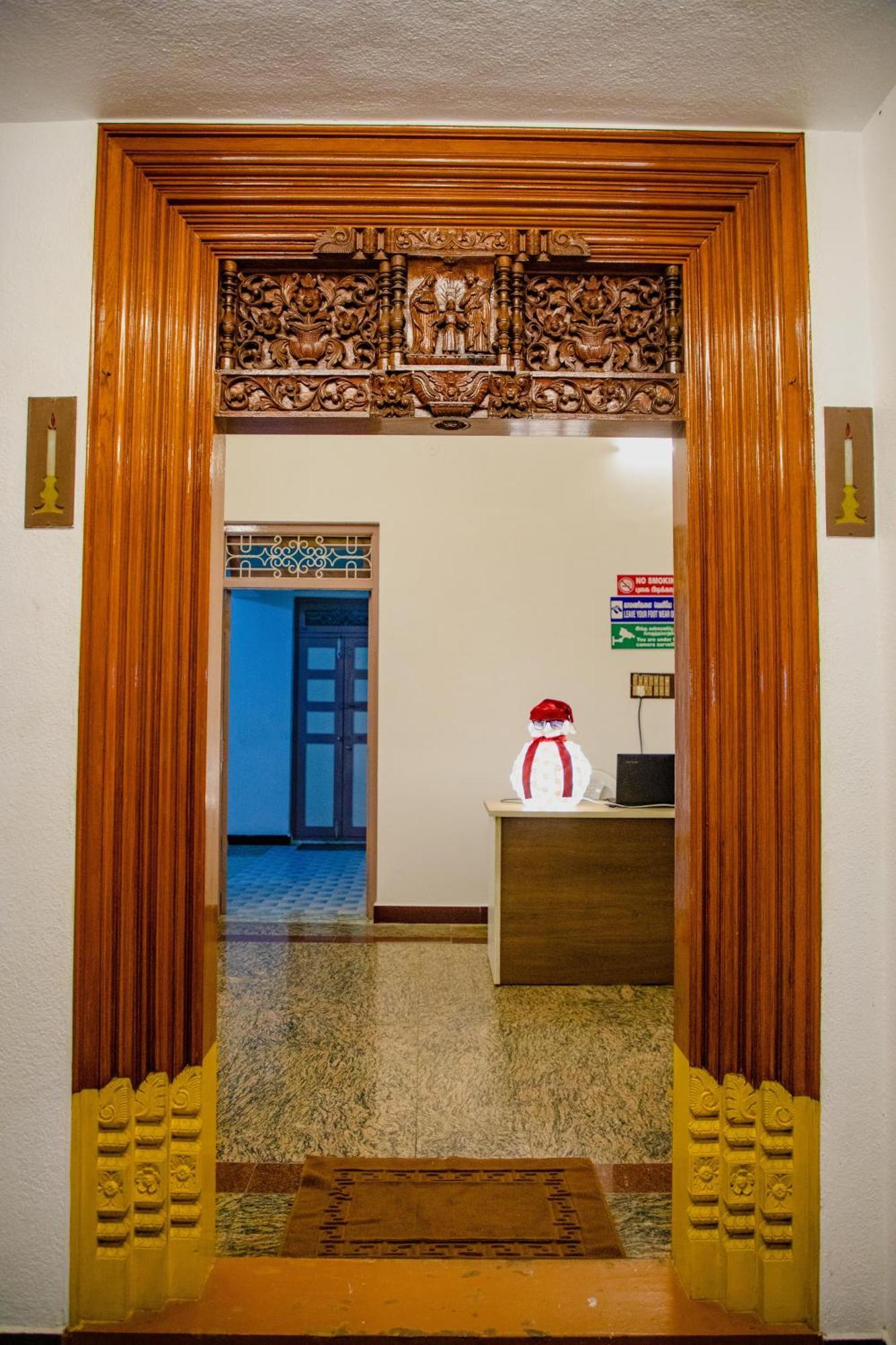 Maison Blanche Near Rock Beach Hotel Pondicherry Exterior foto