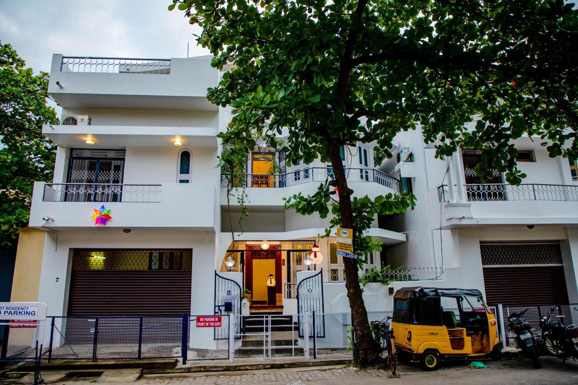 Maison Blanche Near Rock Beach Hotel Pondicherry Exterior foto